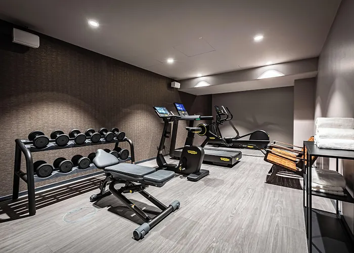 Hotel Nyx By Leonardo 4*