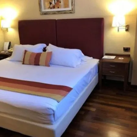 Cicerone 4* Roma