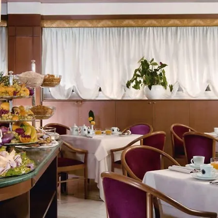 Cicerone Hotel