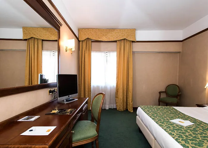 Nyx By Leonardo Rome