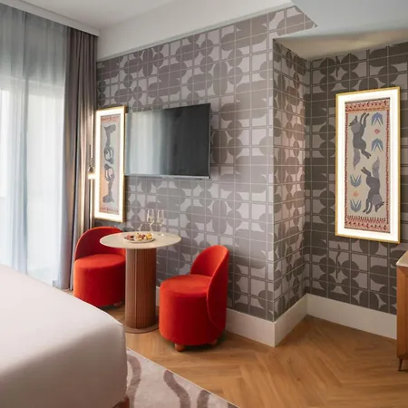 Hotel Nyx By Leonardo 4*